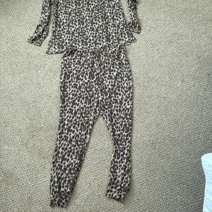 Leopard Print Women's pjs